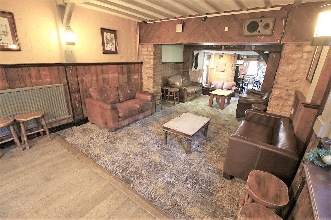 เดอะ คิงส์ อาร์ม ชิปปิ้ง นอร์ตัน Bed & Breakfast ชิปปิงนอร์ตัน ภายนอก รูปภาพ