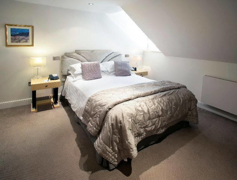 เดอะ คิงส์ อาร์ม ชิปปิ้ง นอร์ตัน Bed & Breakfast ชิปปิงนอร์ตัน ภายนอก รูปภาพ
